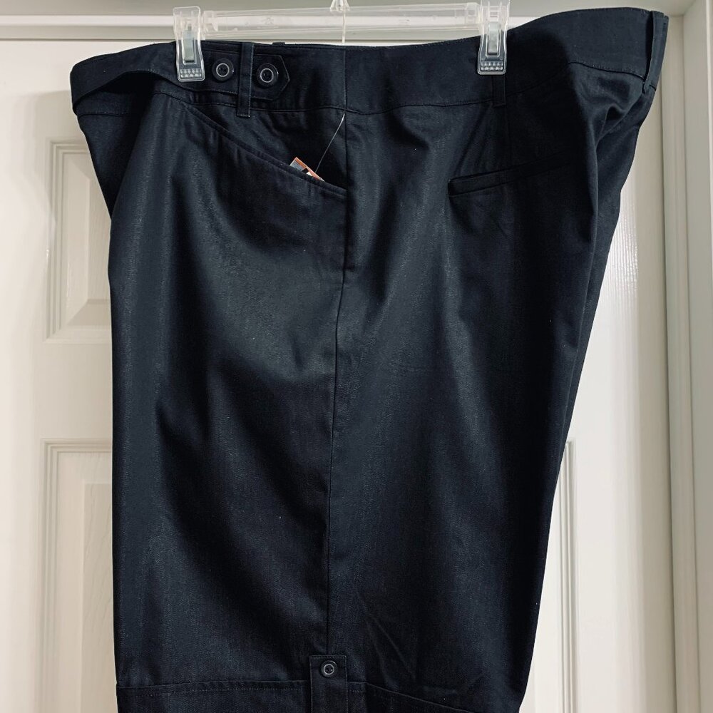 AB Studio Women's Shorts, Size 24W, NWT